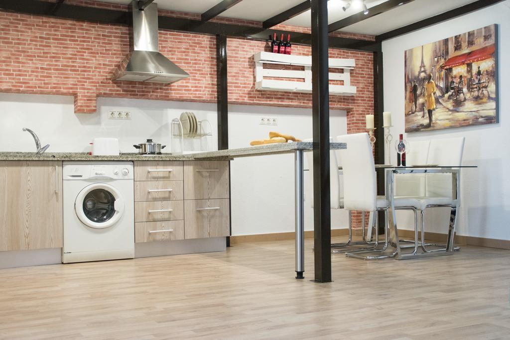 Apartamentos Sevilla Palace Kültér fotó