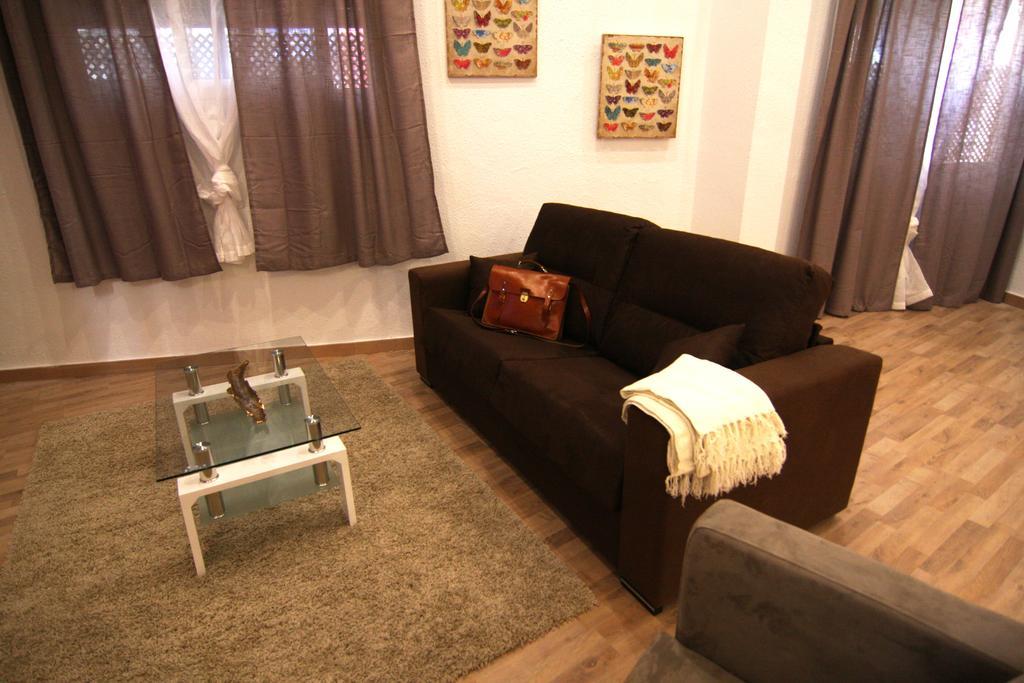 Apartamentos Sevilla Palace Kültér fotó