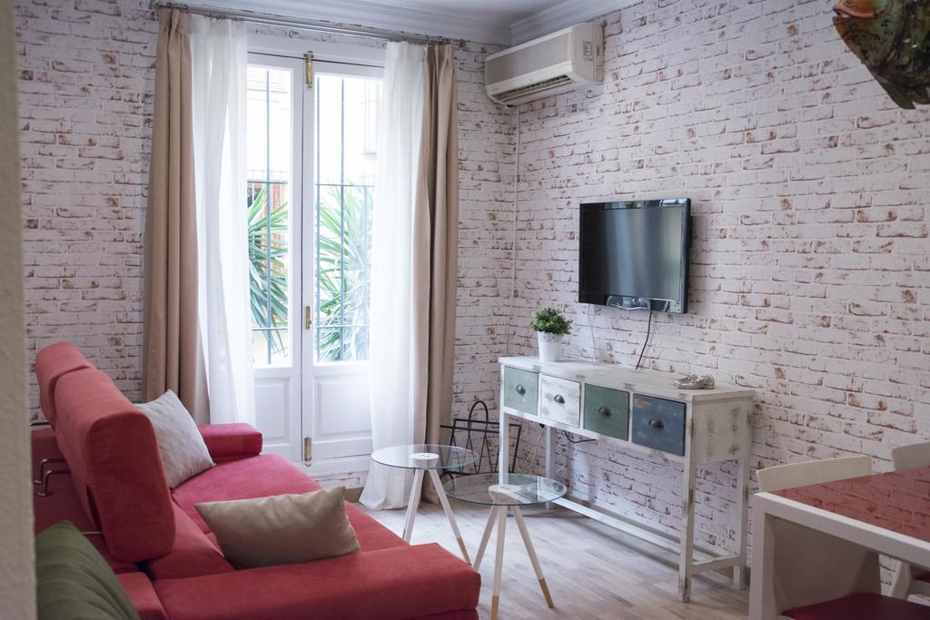 Apartamentos Sevilla Palace Kültér fotó