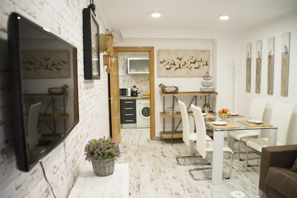 Apartamentos Sevilla Palace Kültér fotó